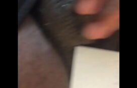 vídeo de mulher pelada dando a buceta