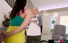 Novinha quente do xxvideos fode na casa da sogra